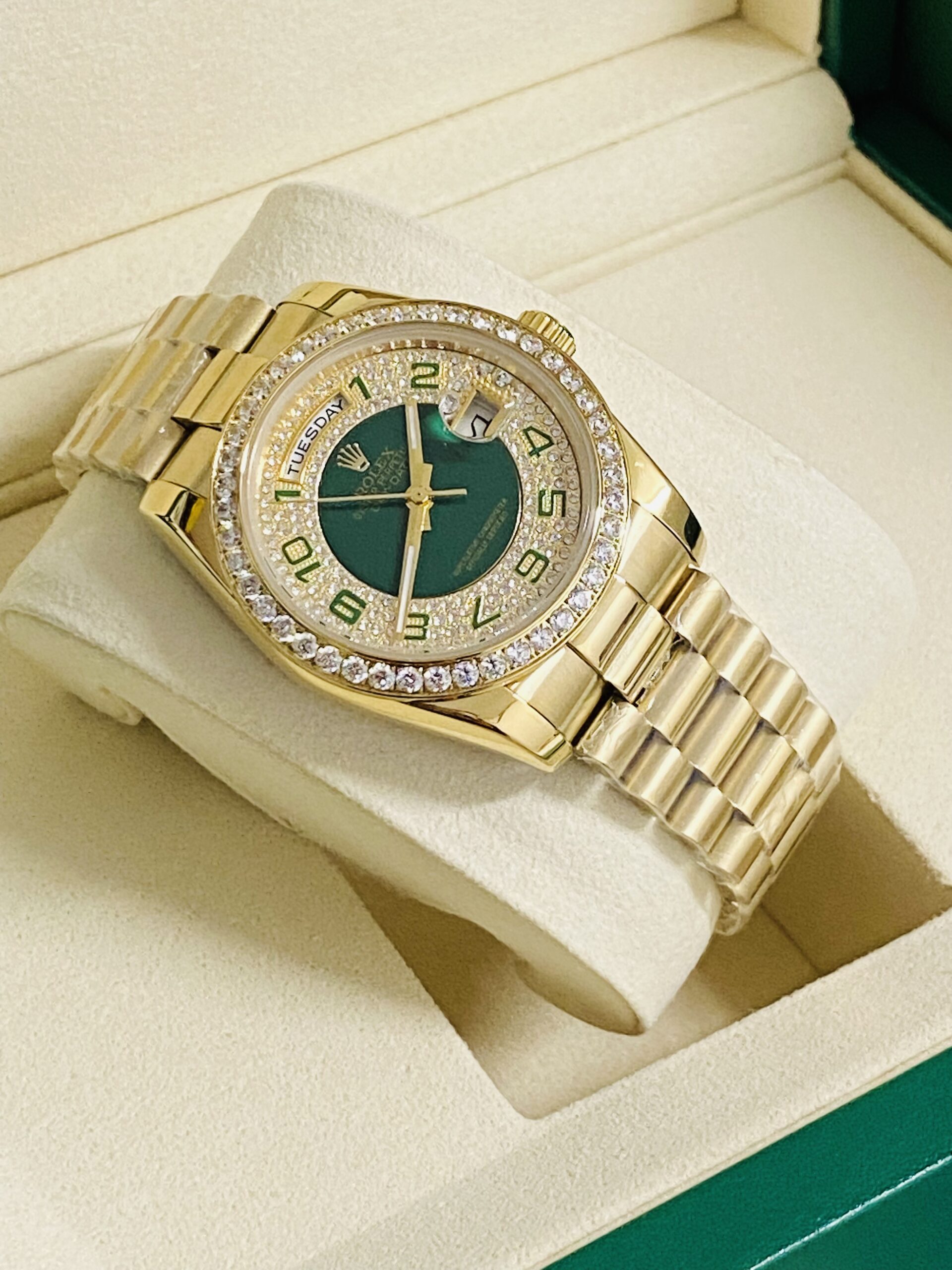 Rolex replica day-date 36mm emerald 118238 oro giallo-3
